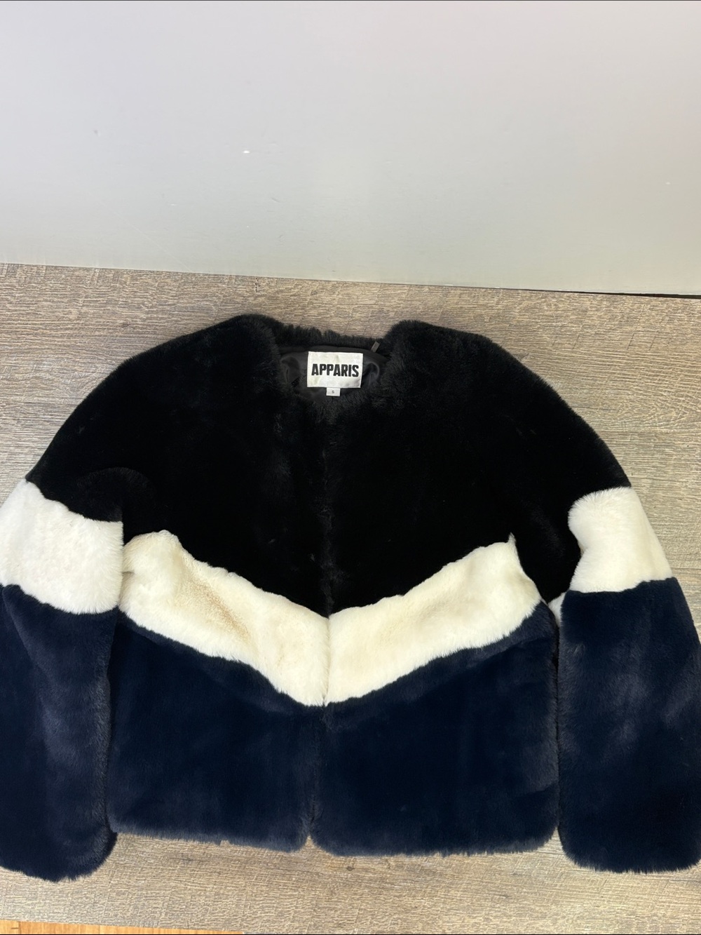 APPARIS Black Ivory Navy Colorblock Faux Fur Jacket Size Small